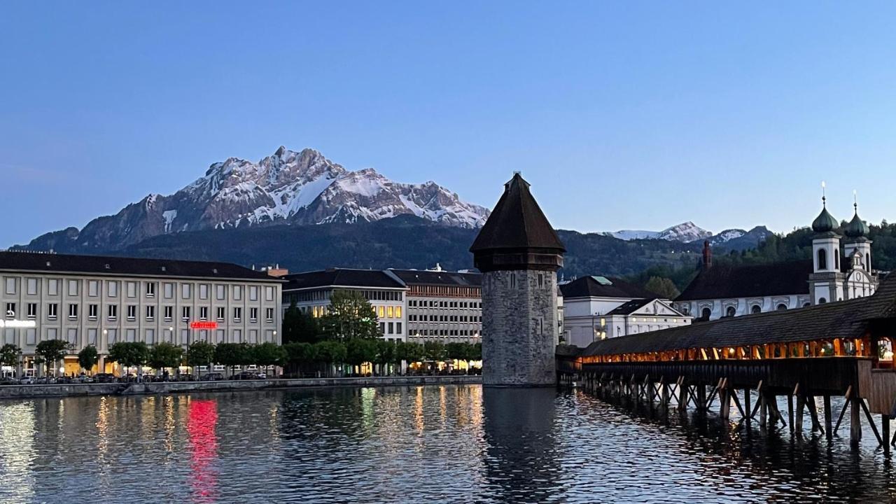 Hotel Pickwick And Pub "The Room With A View" Luzern Exteriör bild